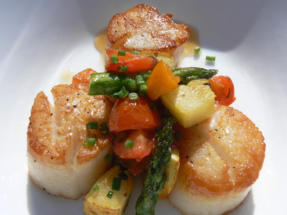Seared Sea Scallops with summer vegetables and smoky bacon